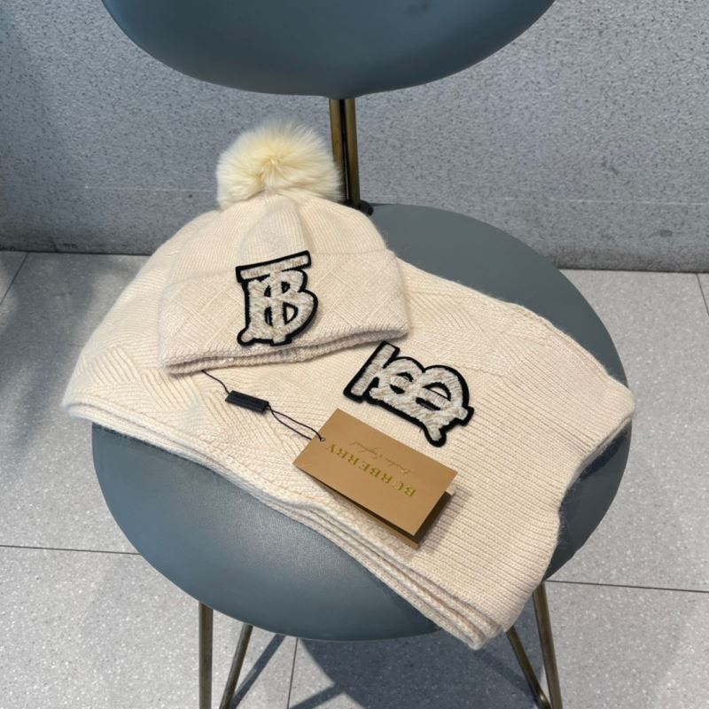 Burberry Caps Scarfs